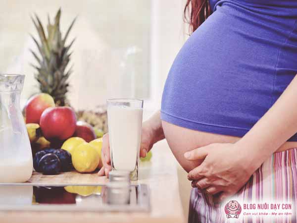 Chế độ dinh dưỡng của mẹ bầu đóng vai trò quan trọng